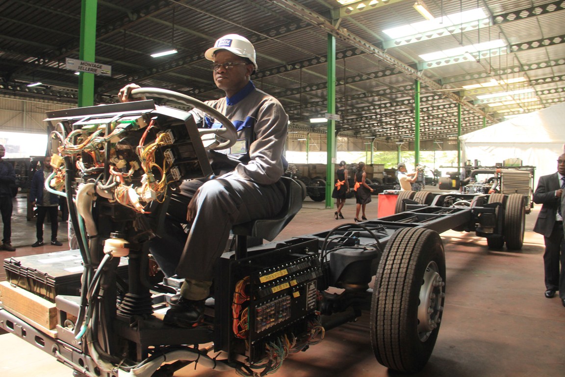 Assemblage de vehicule IVECO Abidjan_11