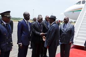 Le chef de l'état à l'Aeroport_Yamoussoukro
