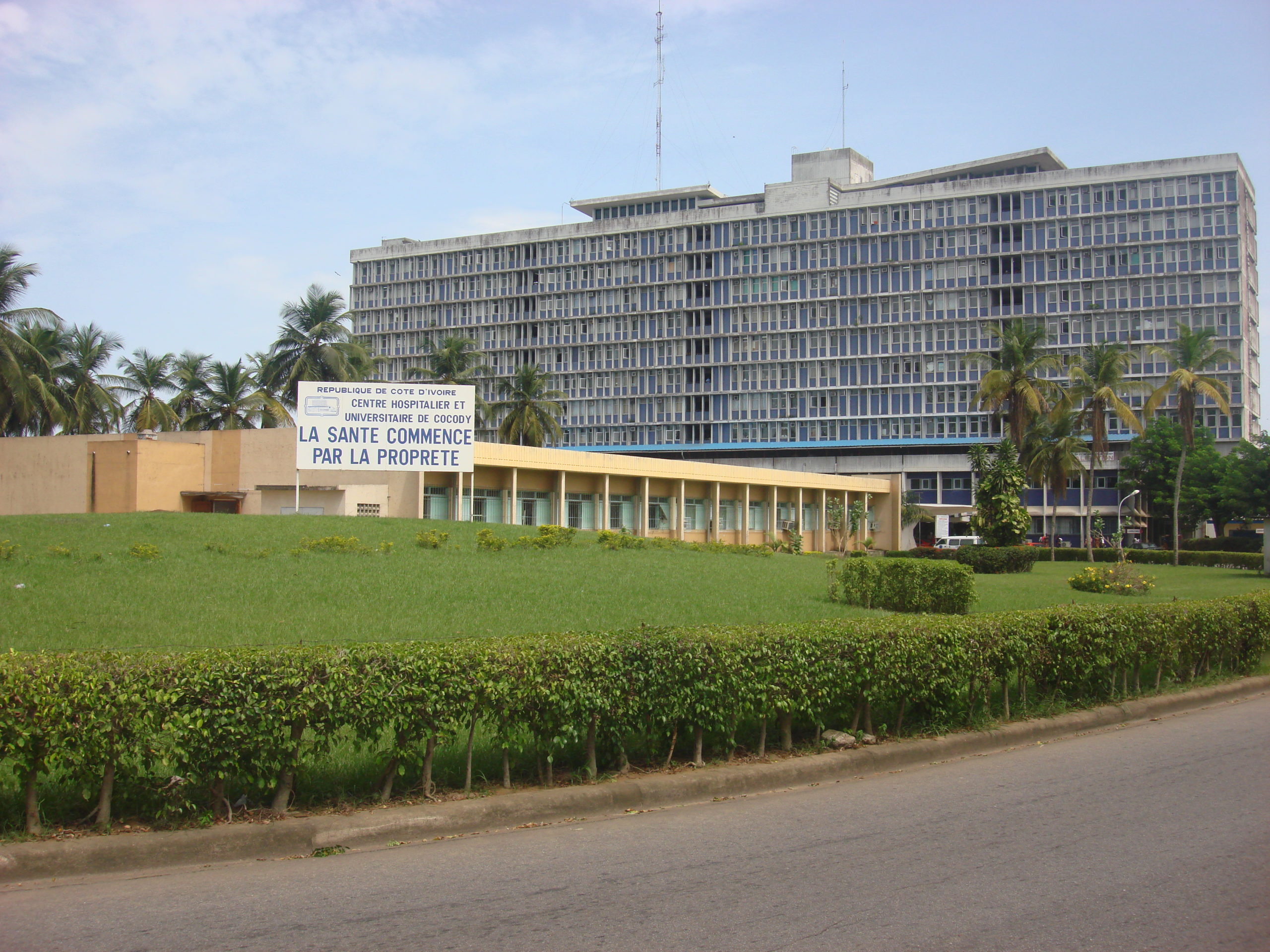 Centre hospitalier universitaire de _Abidjan_cocody_CIV_2