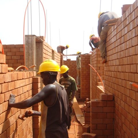 Construction de 280 logements sociaux à Aboisso