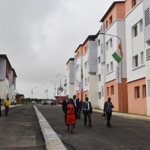 4000 logements livrés près d’Abidjan pour combler un déficit (Anyama)