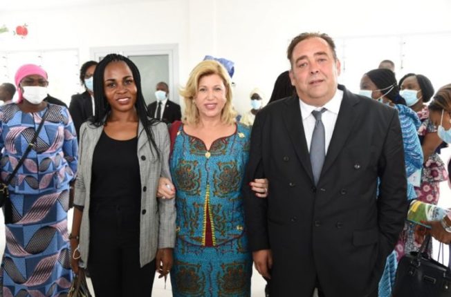 InaugurationEcole-Groupe-ChildrenofAfrica_15