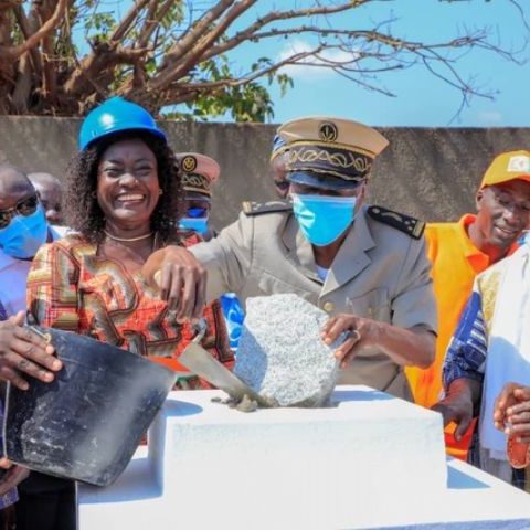 La Ministre Mariatou Koné pose la première pierre du Centre des impôts de Boundiali et Kouto