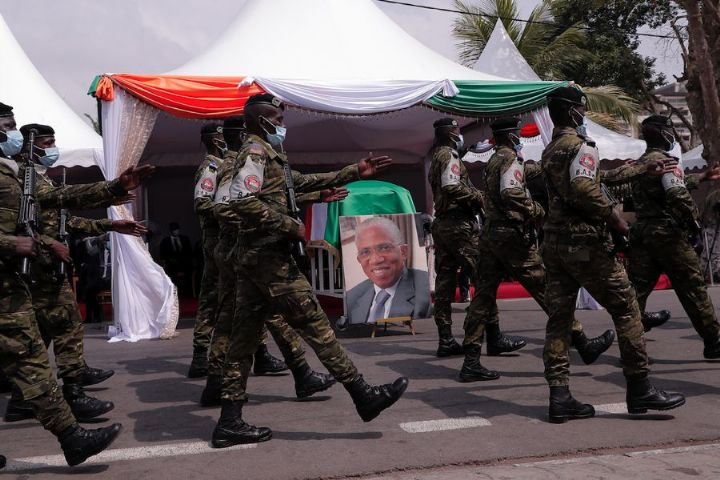 Hommage de la Nation à feu Marcel Zadi Kessy, ancien Président du CESEC_CIV_21