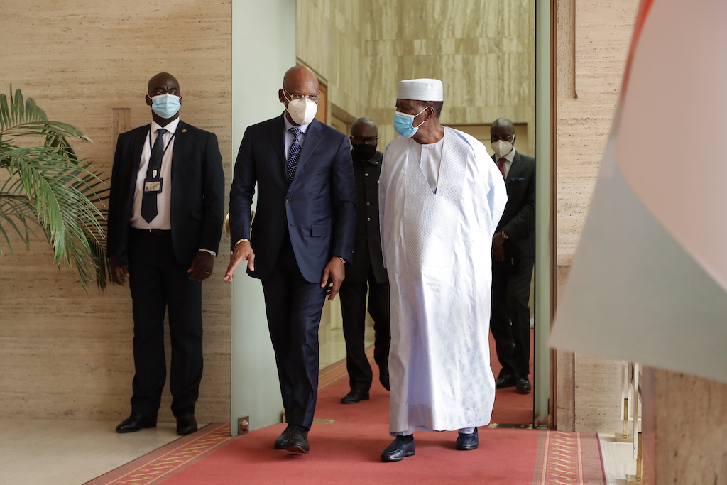 Entretien du Président de la République, S.E.M. Alassane OUATTARA, avec M. François BEYA, Conseiller Spécial, Porteur d’un message du Président de la République Démocratique du Congo (RDC), S.E.M. Félix TSHISEKEDI.