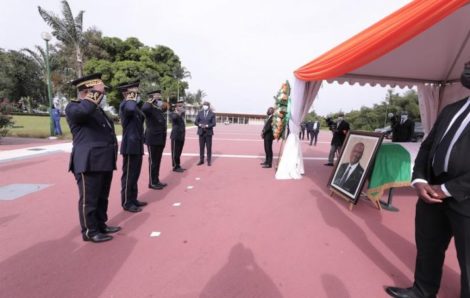 Hommage national : le Premier Ministre Hamed Bakayoko élevé, à titre posthume, à la dignité de Grand-Croix de l’Ordre national.