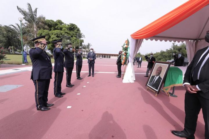 Hommage national : le Premier Ministre Hamed Bakayoko élevé, à titre posthume, à la dignité de Grand-Croix de l’Ordre national.