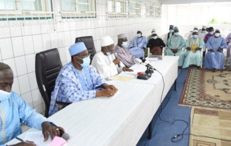 Le COSIM organise des prières pour la paix en Côte-d’Ivoire sur demande de la Première Dame.