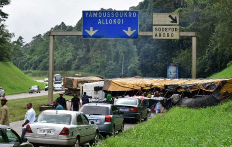 Côte d’Ivoire : le gouvernement suspend les inspecteurs du permis de conduire.