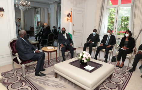 Le Président de la République, S.E.M. Alassane OUATTARA, a échangé, ce mercredi 19 mai 2021, avec le Président de la Commission de l’Union Africaine, M. Moussa Faki MAHAMAT.