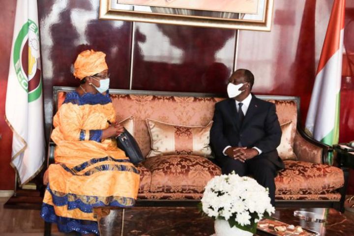 L’ambassadeur de la République centrafricaine fait ses adieux au président Ouattara.
