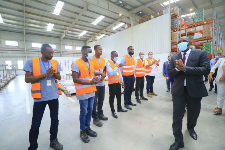 Inaugure la plateforme logistique de 11 000 m2_CIV_5