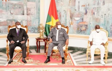 Lutte contre le terrorisme : depuis Ouagadougou, le Ministre ivoirien de la défense appelle les États à « mutualiser » leurs efforts.