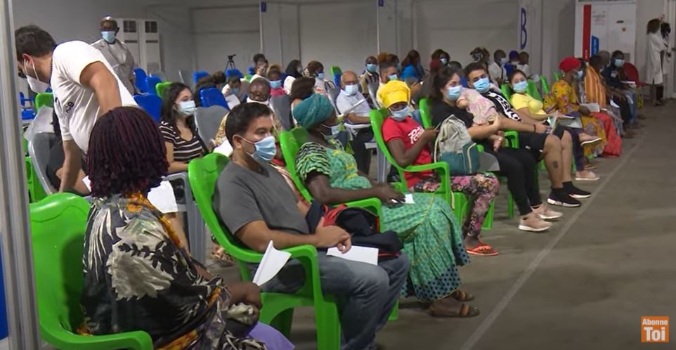 Covid-19 : lancement à Abidjan du vaccin Pfizer.