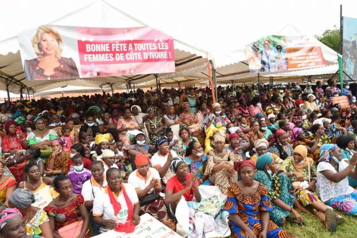 Celebration_Fetes_mers_Dominique_Ouattara_Bingerville_2021_CIV_20