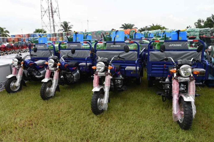 Celebration_Fetes_mers_Dominique_Ouattara_Bingerville_2021_CIV_45