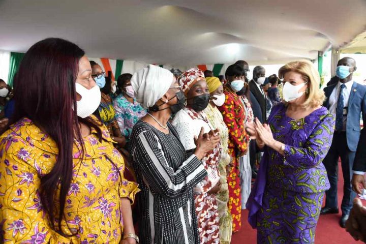 Celebration_Fetes_mers_Dominique_Ouattara_Bingerville_2021_CIV_52