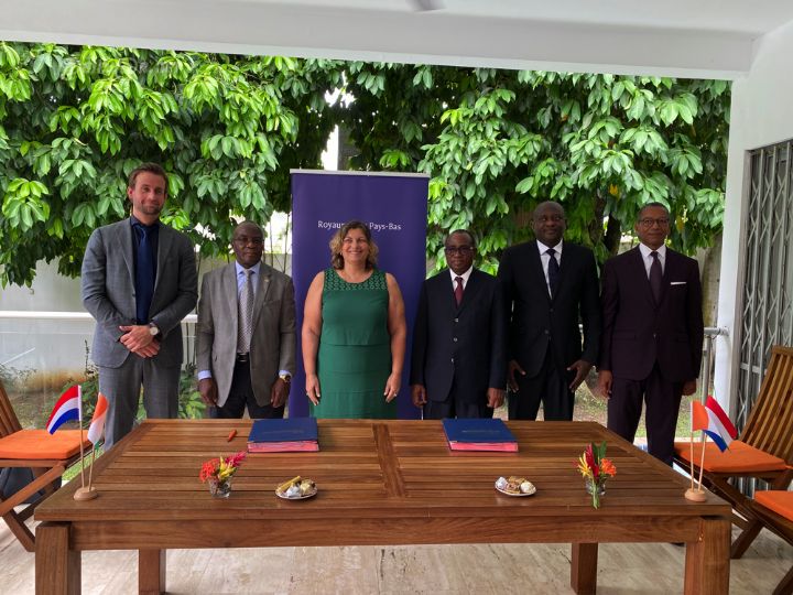 Coopération : les universités néerlandaises et ivoiriennes signent un protocole d’accord.