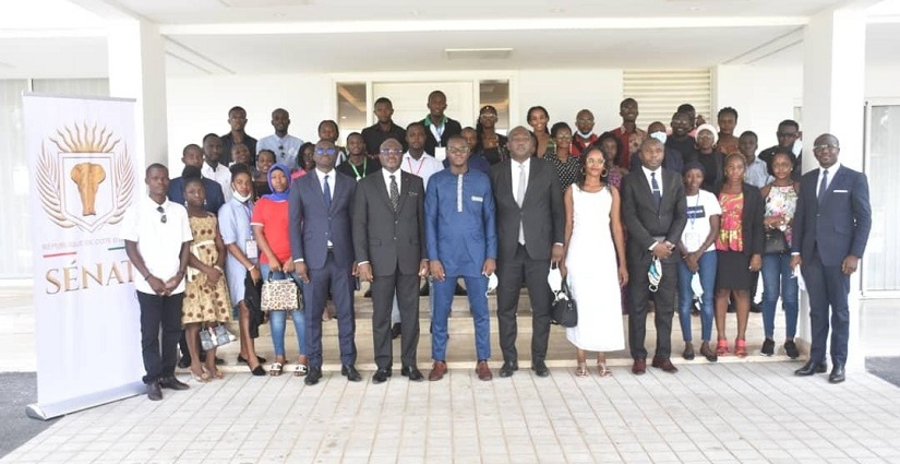 Jeunes decouvrent le Senat à Yakro_2021_RCI_CIV_1