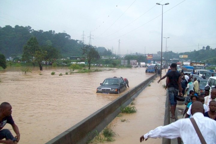 Pluies sur Abidjan : de multiples actions pour limiter les dégâts.