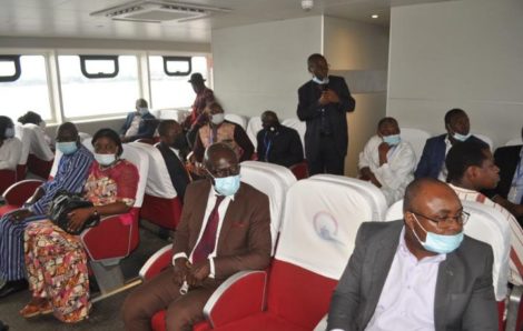 Tourisme et coopération : une mini-croisière lagunaire offerte à la délégation burkinabé au TAC9.