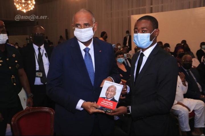 Oeuvre_PM_Amadou_Gbon_Coulibaly_2021_RCI_CIV_3