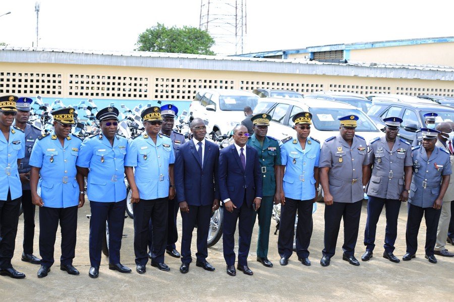 Côte d’Ivoire : les forces de défense et le corps préfectoral dotés en matériels roulants.