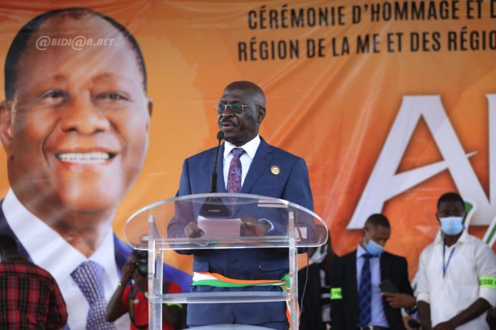 Populations_La Mé_rendent_hommage à Alassane Ouattara_Patrick_Achi_2021_PM_RCI_CIV_11