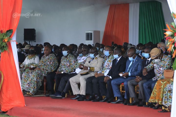 Populations_La Mé_rendent_hommage à Alassane Ouattara_Patrick_Achi_2021_PM_RCI_CIV_12