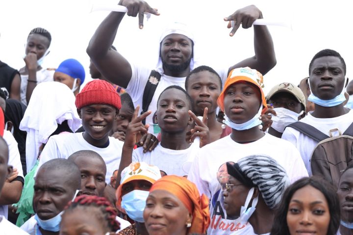 Populations_La Mé_rendent_hommage à Alassane Ouattara_Patrick_Achi_2021_PM_RCI_CIV_2