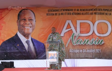 Les populations de La Mé rendent hommage à Alassane Ouattara pour ses actions de développement dans leur région.
