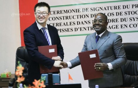 Transformation des matières premières : la Côte d’Ivoire va se doter de 60 silos de stockage de céréales de 300.000 tonnes.
