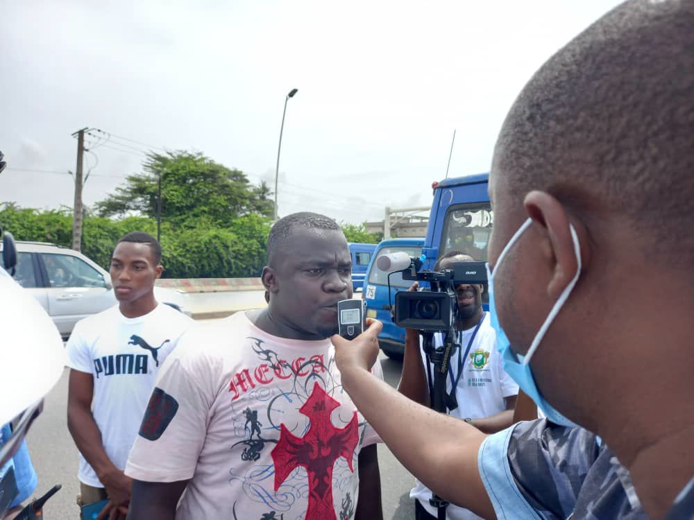 Sécurité routière : la police et la gendarmerie renforcent la sensibilisation sur l’axe Abidjan-Bonoua et Abidjan-Yamoussokro.
