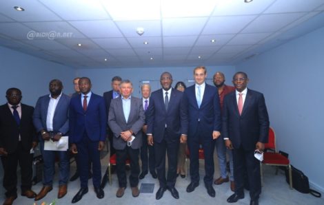 Côte d’Ivoire : en mission de prospection économique, des investisseurs allemands échangent avec le Ministre Souleymane Diarrassouba.