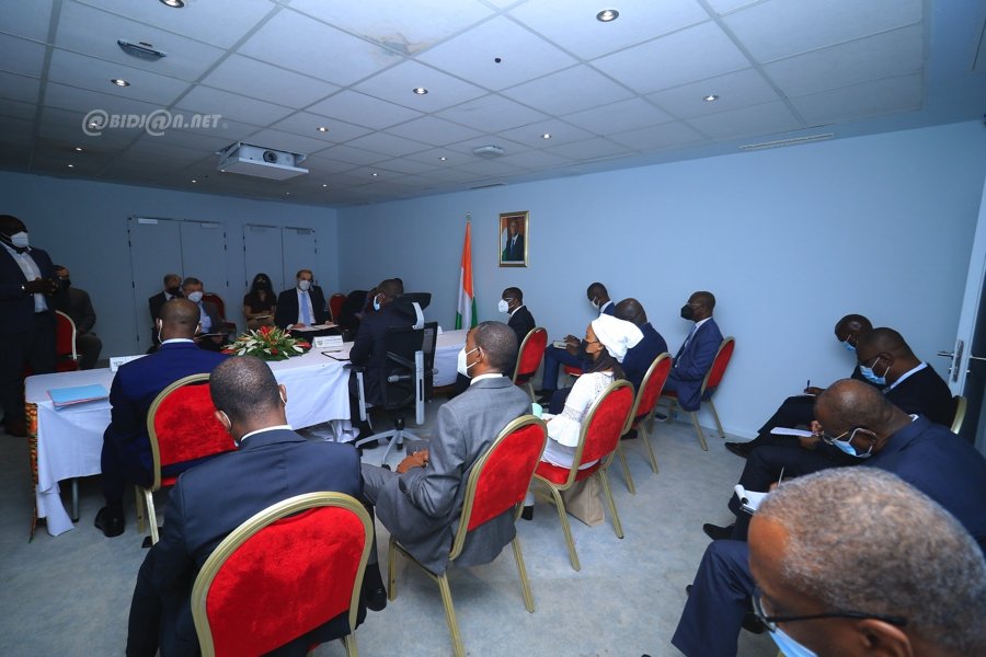 Allemands_investisseur_chez_Souleymane_Diarrassouba_ministre_Commerce_2021_RCI_CIV_13