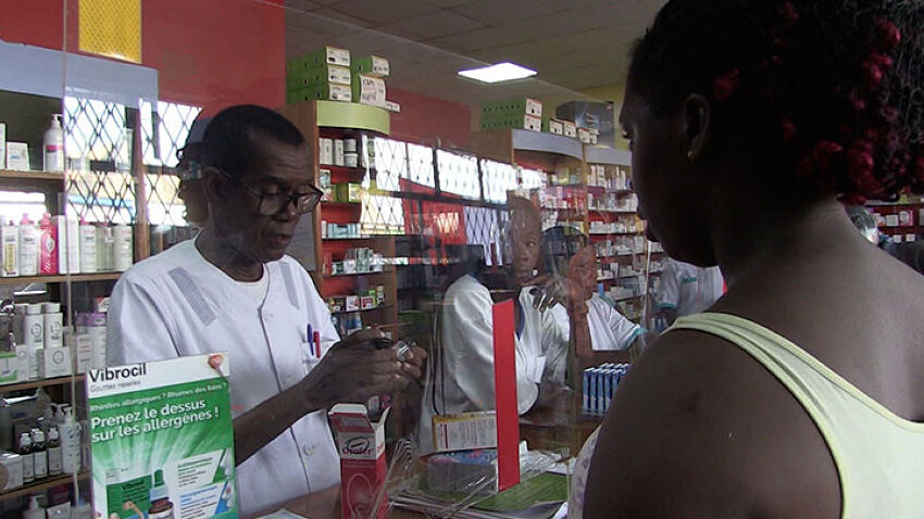 Santé : Enquête sur le business du prix des médicaments.