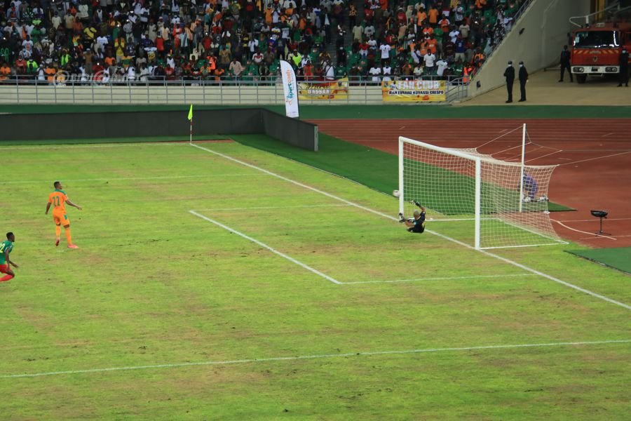 Éliminatoires coupe du monde 2022 : la Côte d’Ivoire bat le Cameroun (2-1) et prend la tête de la poule D.