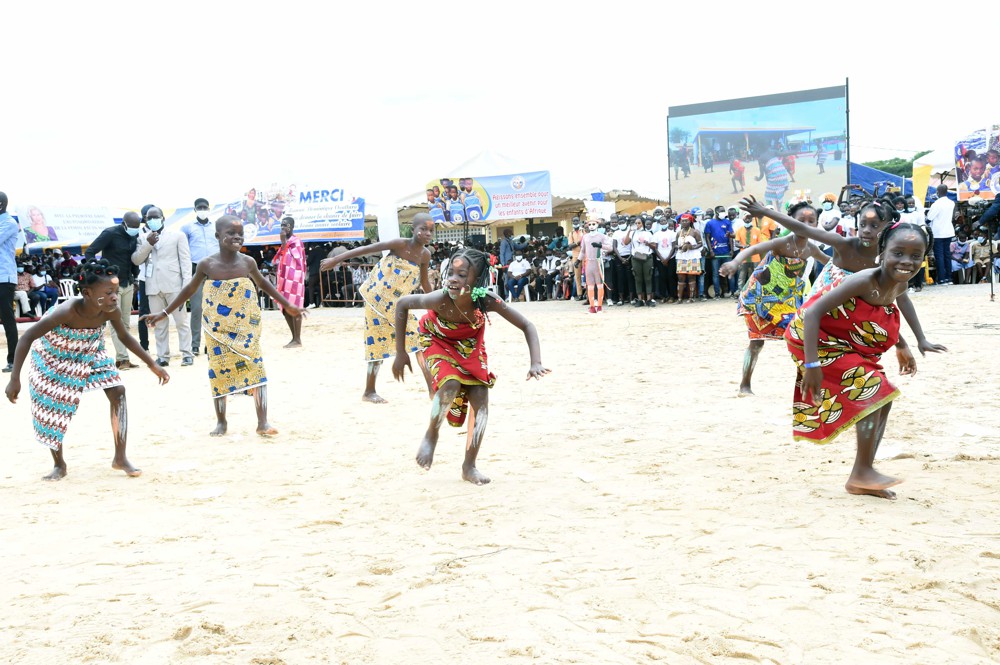 DFO_Distribution_Kits_Scolaires_Adiaké_2021_RCI_CIV_11