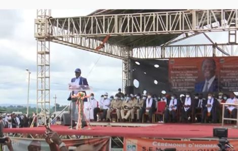 Le District du Woroba rend hommage au Président de la République Alassane Ouattara pour ses actions.
