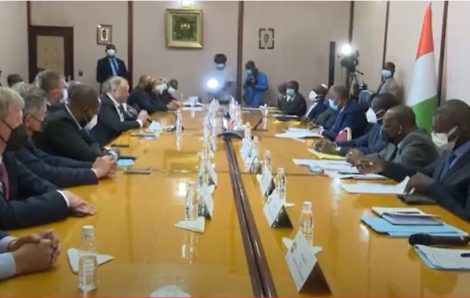 Côte-d’Ivoire : Achi invite des hommes d’affaires allemands emmenés par Mangou à venir investir davantage.