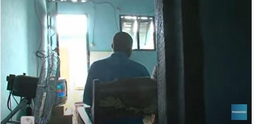Milicien_Fesci_Pro_gbagbo__avoue_avoir_tue_2011_TV5_Monde_RCI_CIV_5
