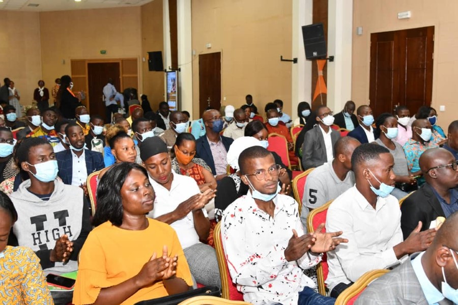 Observatoire_services_Publis_RCI2021_CIV_2