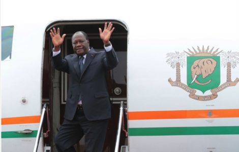 Situation sociopolitique en Guinée : Alassane Ouattara prend part à un sommet extraordinaire de la CEDEAO au Ghana.