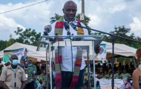 Indenié Djuablin : Le ministre Félix Adom Roger frappe un grand coup pour Alassane Ouattara, son message à la jeunesse.