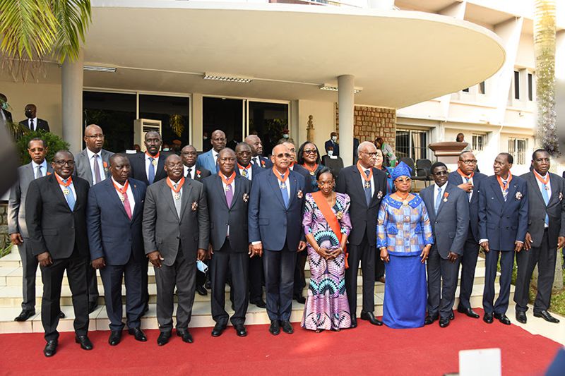 Distinction_22_personalites_Chanceliere_Henriette_Dagri_Diabate_2021_RCI_CIV_4