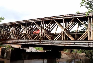 Grand-Bassam : le pont qui relie la ville à Mondoukou est dans un piteux état.