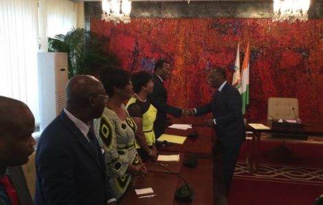 Ouattara reçoit l’opposant Affi Nguessan au palais présidentiel jeudi.