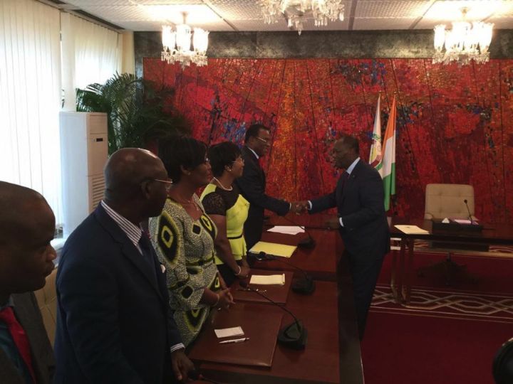 Ouattara reçoit l’opposant Affi Nguessan au palais présidentiel jeudi.