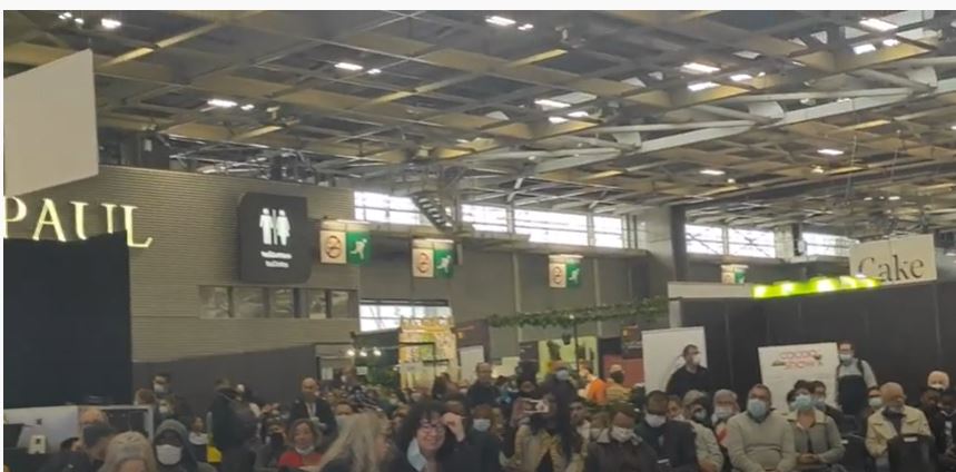 Revenus_producteurs_communucation_Aly_Touure_porte_parole_ICCO_Salon_Chocolat_Paris_2021_3