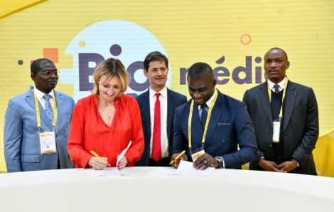 Signature de convention: CI20 et Bpifrance mutualisent leur force en présence des Ministres Mamadou Touré et Félix Anoblé.